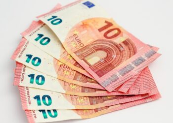 Safely Investing in Cryptocurrency: Guide